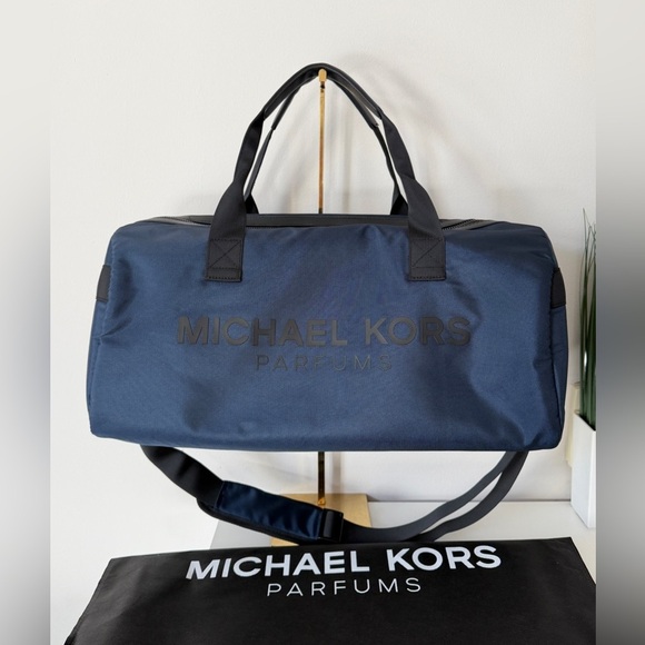 New Michael Kors Duffle Bag Gym Travel Blue 18*9 - Picture 2 of 12